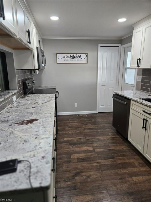 THUNDERBIRD MOBILE HOMES - Residential Lease