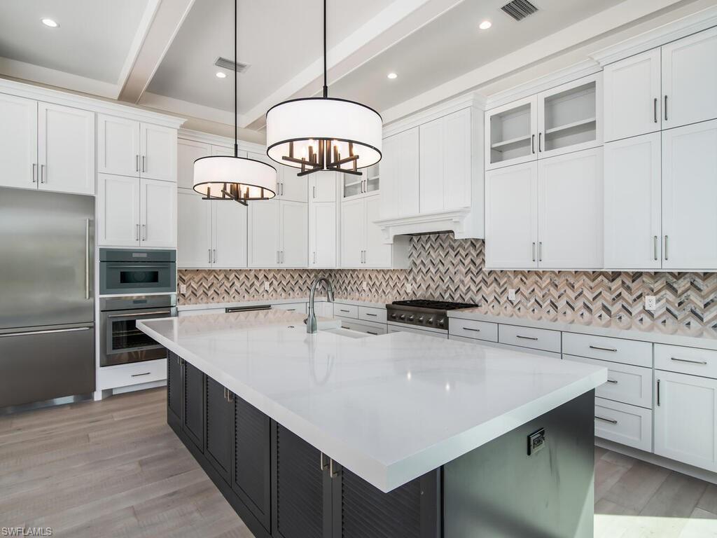 MARCO ISLAND - Residential