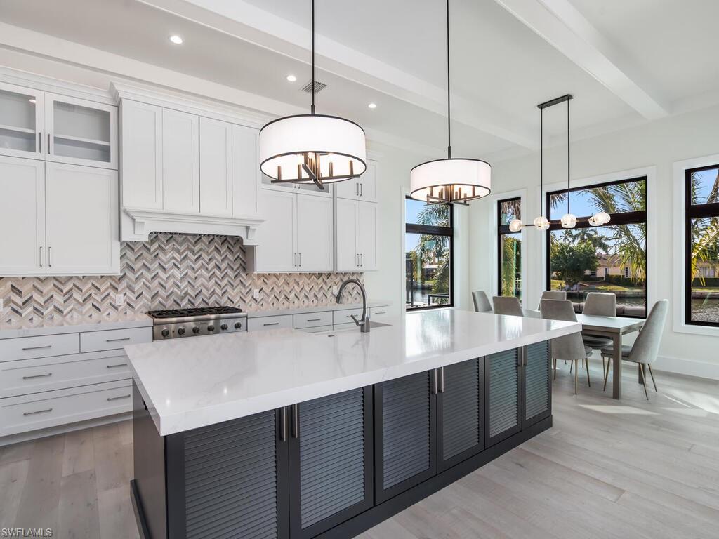 MARCO ISLAND - Residential