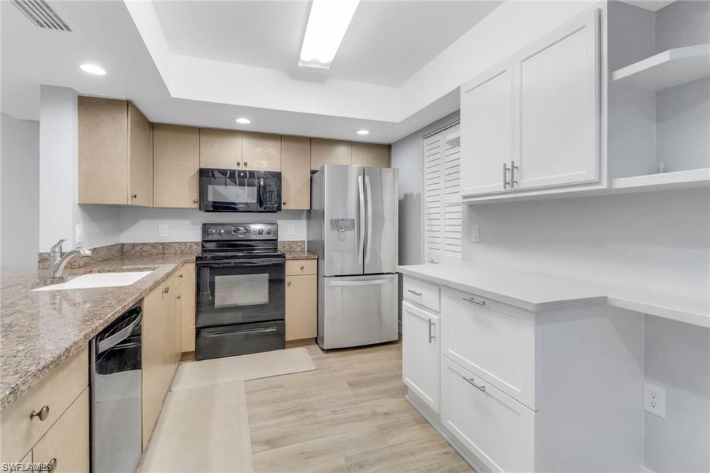 PELICAN RIDGE - Residential Lease