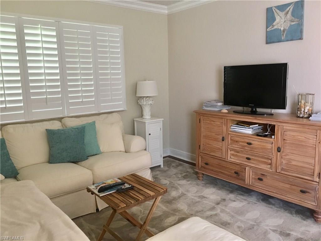 COLONNADE AT FORUM - Residential