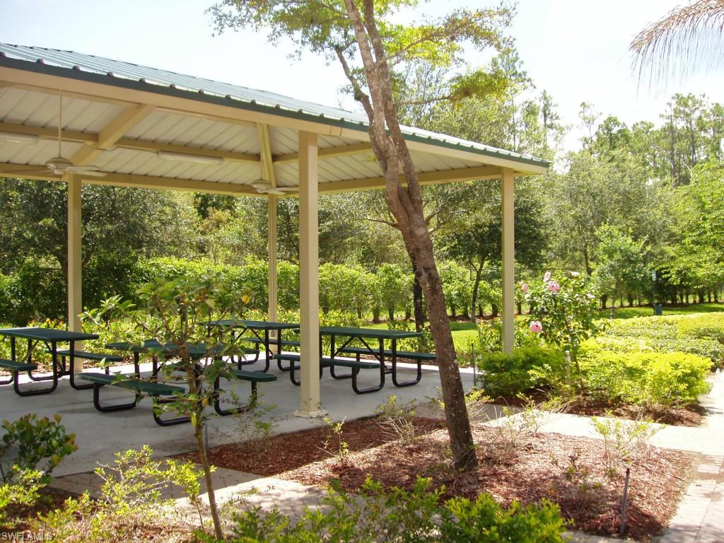 COLONNADE AT FORUM - Residential