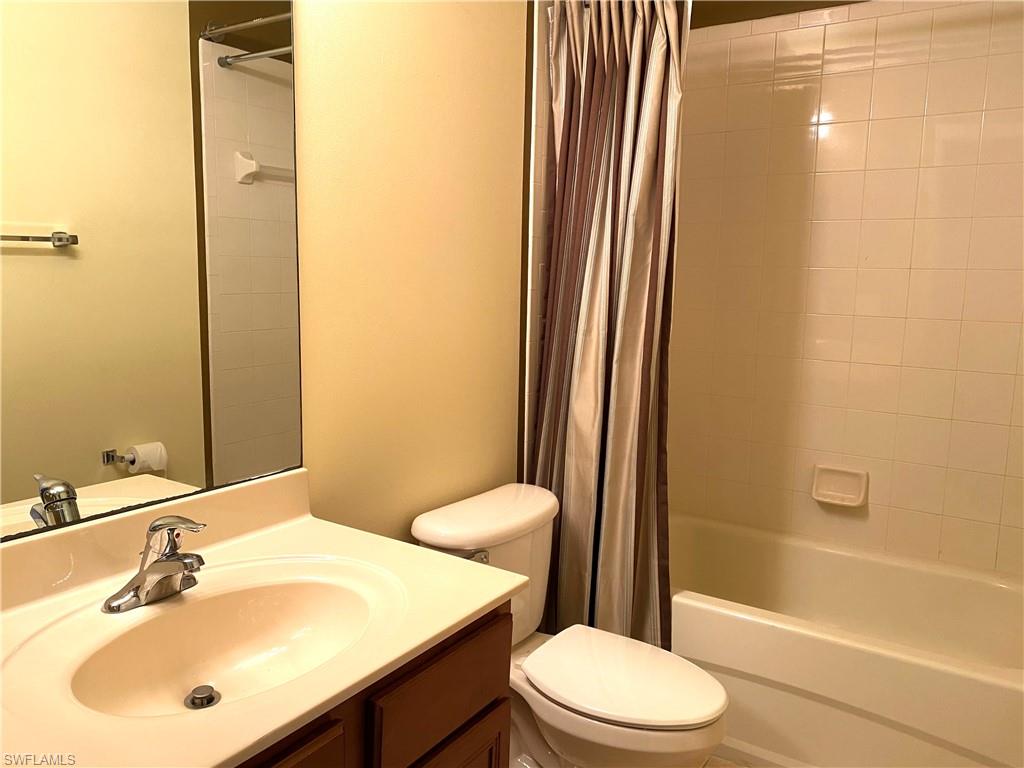 COLONNADE AT FORUM - Residential