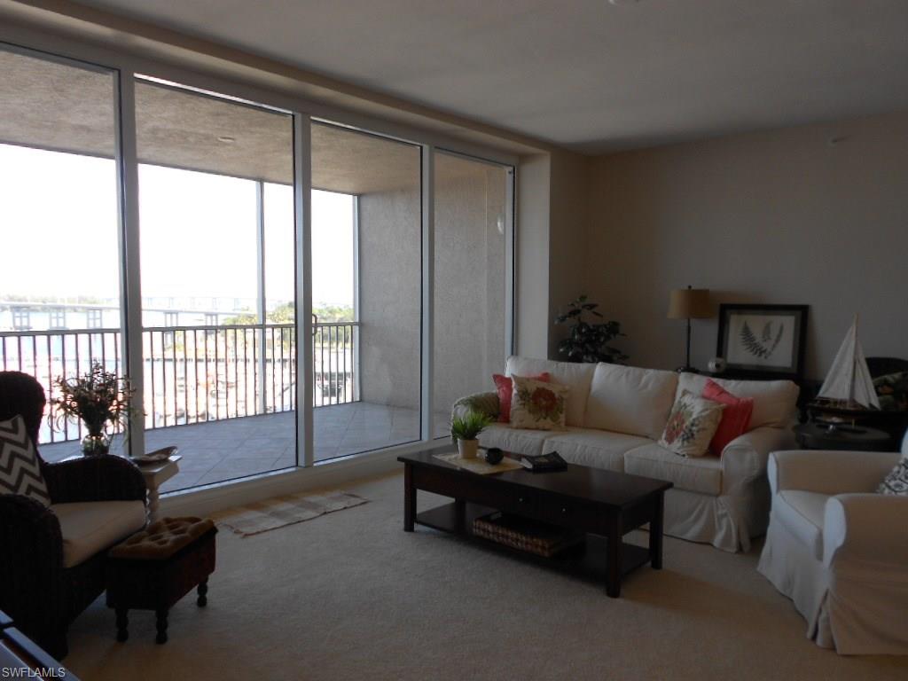 HIGH POINT PLACE - Residential