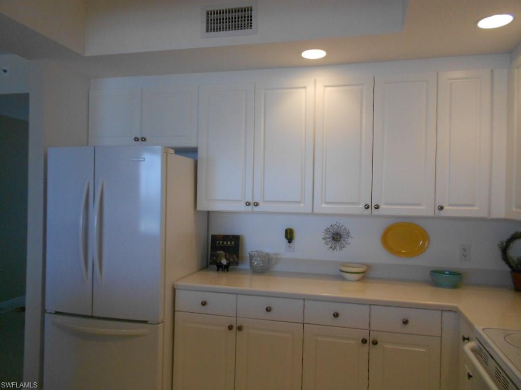 HIGH POINT PLACE - Residential