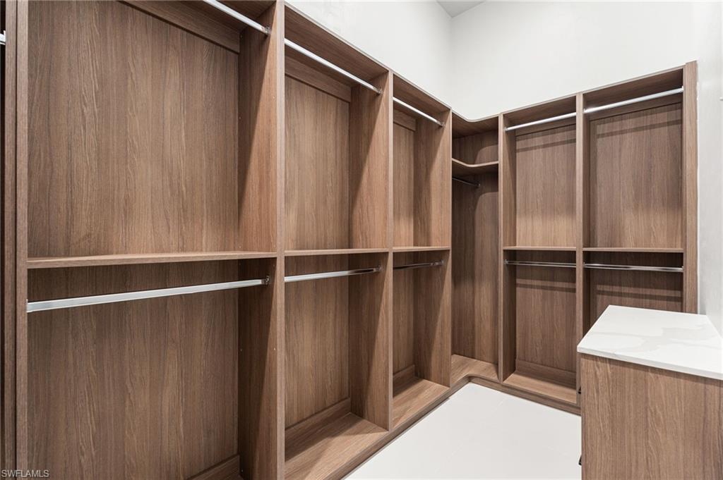 PINE RIDGE - Residential