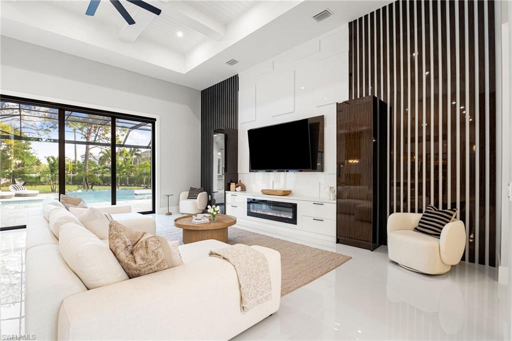 PINE RIDGE - Residential