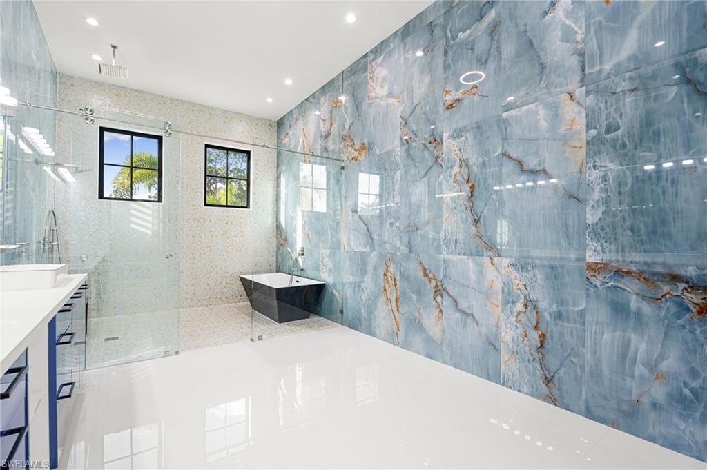 PINE RIDGE - Residential