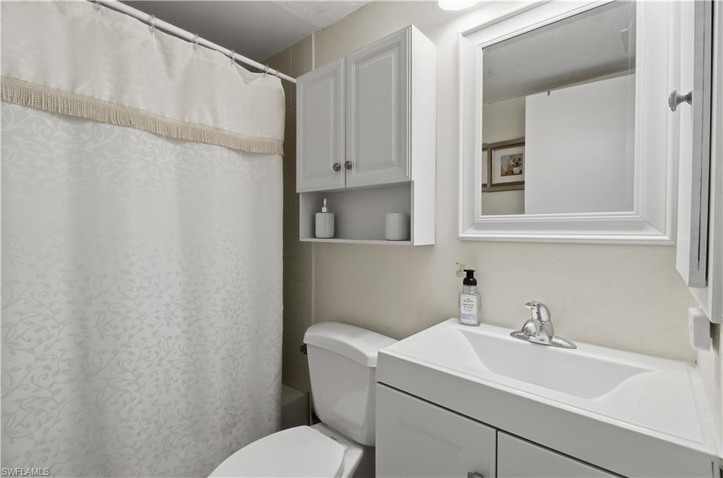 CLUB AT CRYSTAL LAKE CONDOMINIUM - Residential