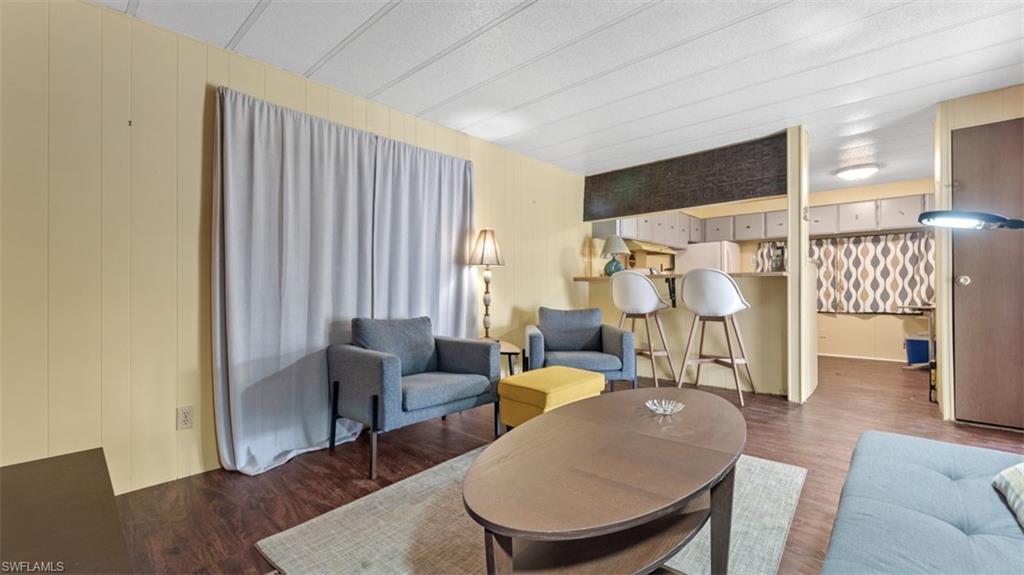 IONA GARDENS - Residential