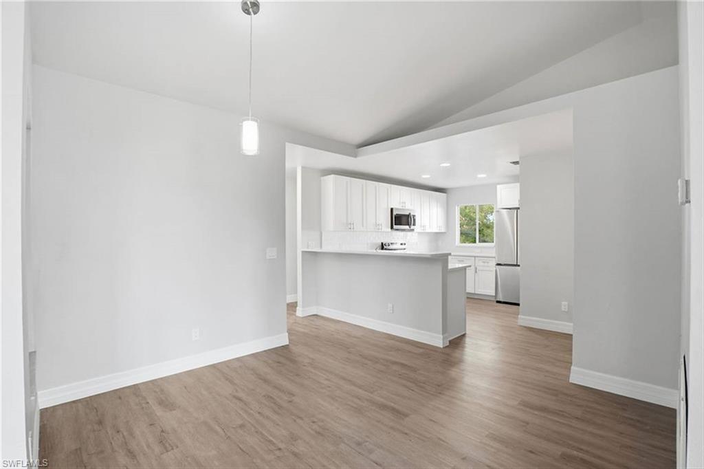 MIRROR LAKES - Residential