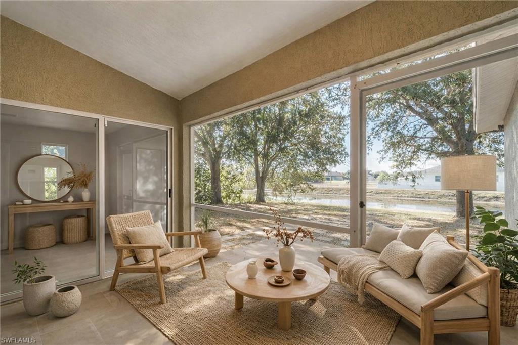 MIRROR LAKES - Residential