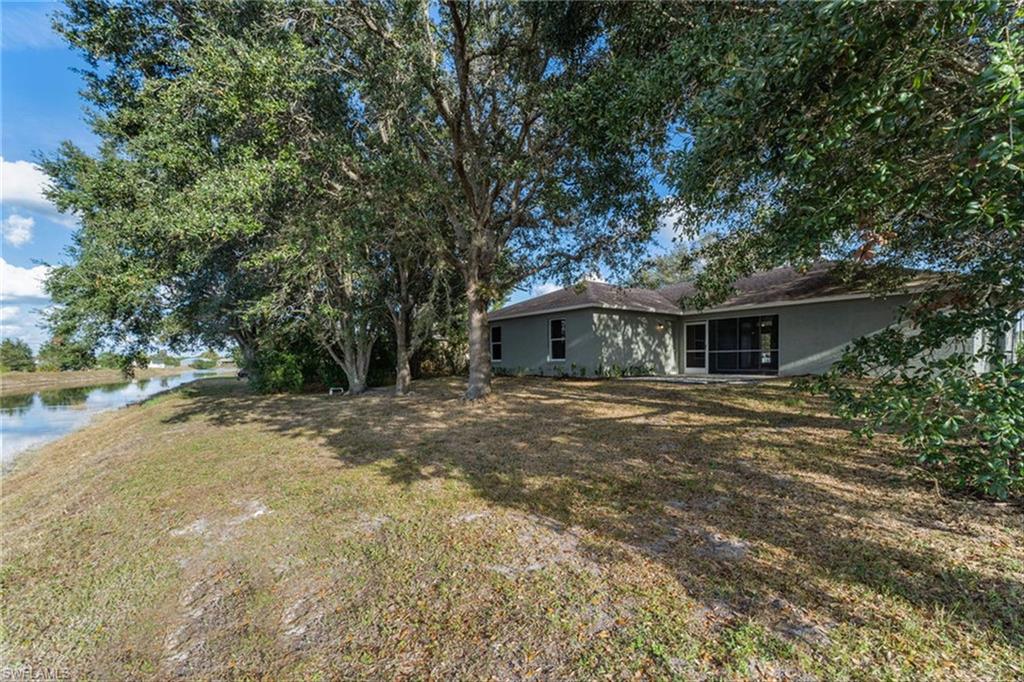 MIRROR LAKES - Residential