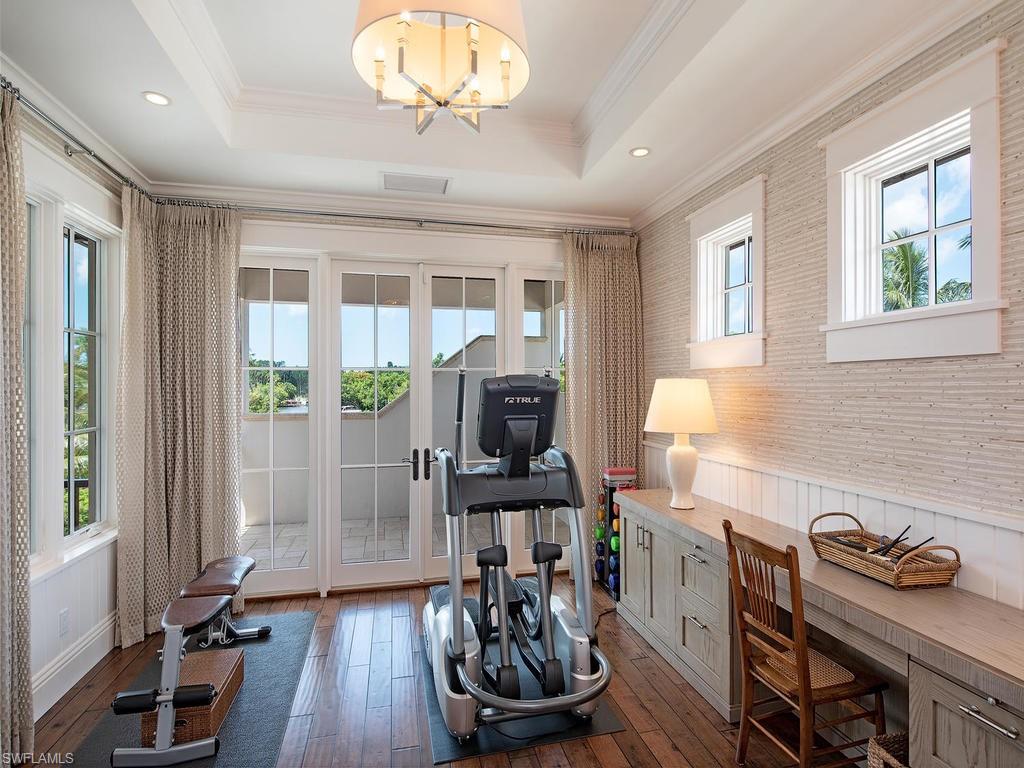 AQUALANE SHORES - Residential