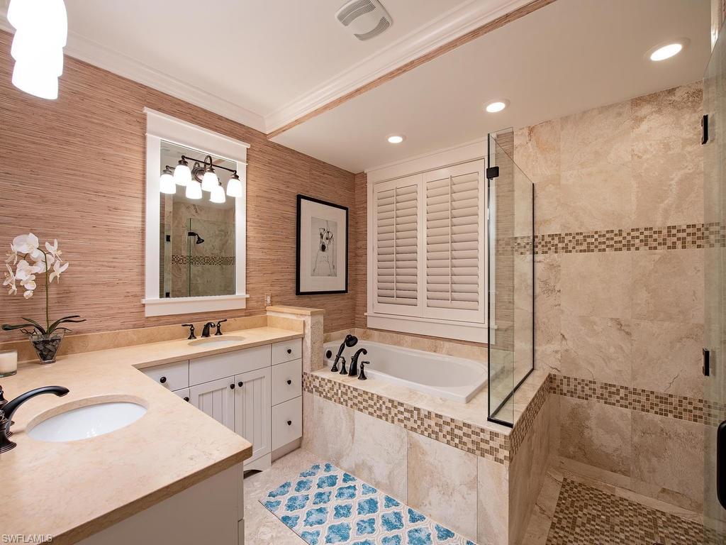 AQUALANE SHORES - Residential