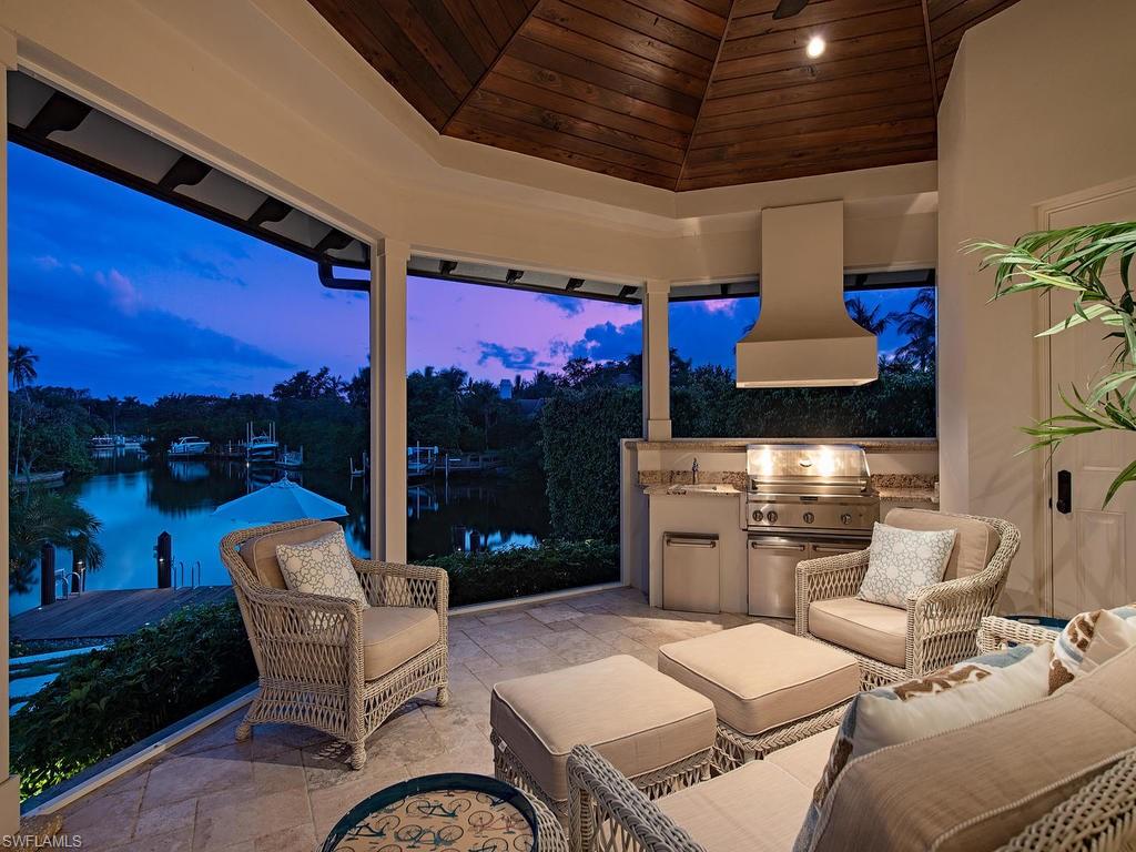 AQUALANE SHORES - Residential