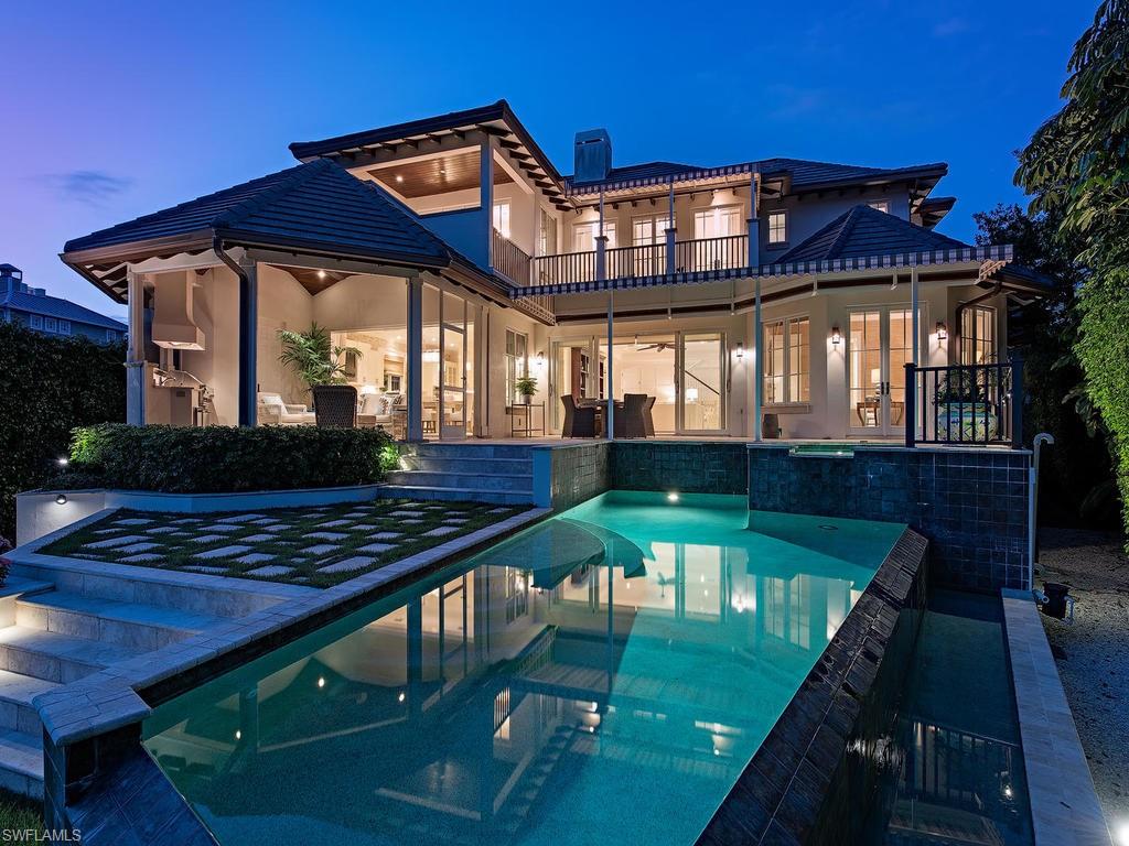 AQUALANE SHORES - Residential