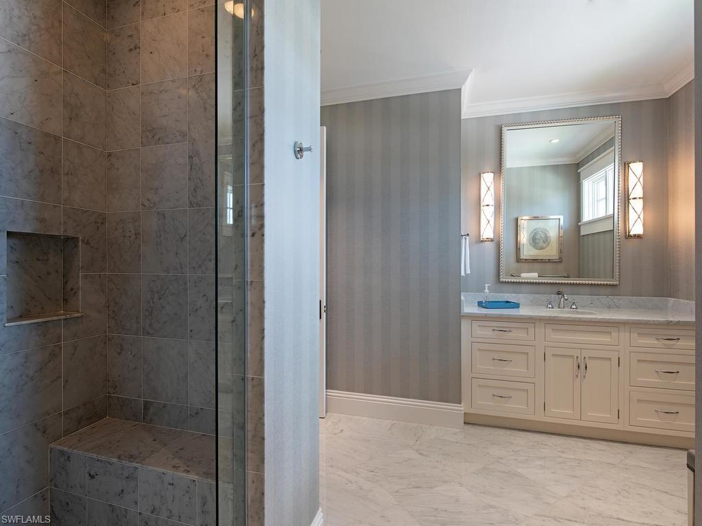 AQUALANE SHORES - Residential