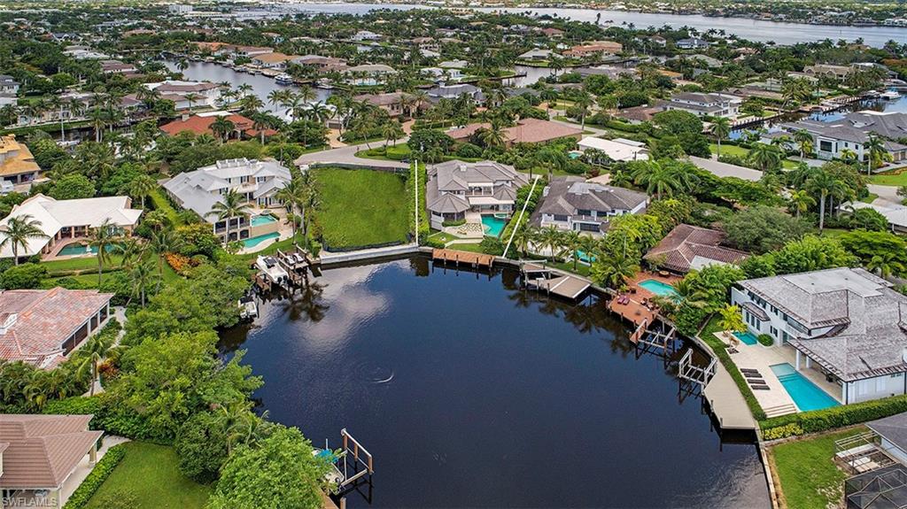 AQUALANE SHORES - Residential