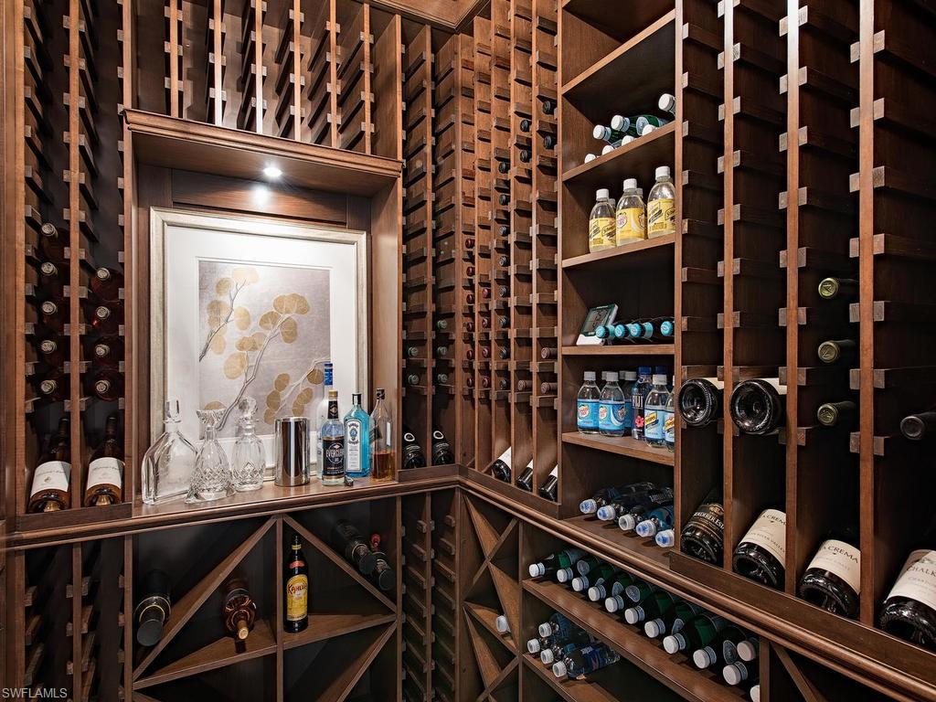 AQUALANE SHORES - Residential