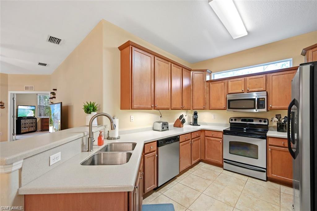 BELLA TERRA - Residential Lease