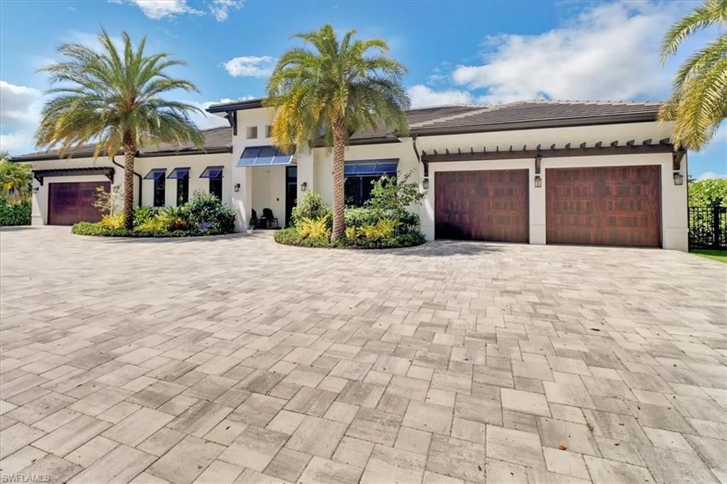 Photo of 1425 Crayton RD, NAPLES, FL 34102 (MLS # 224089950)