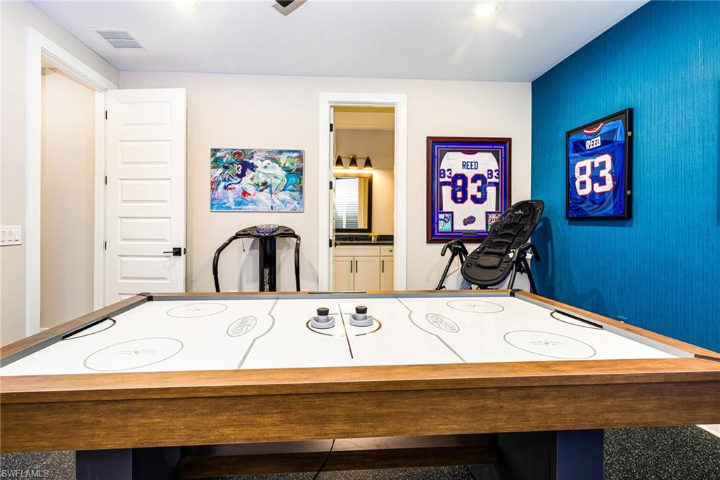 VERDANA VILLAGE - Residential Lease