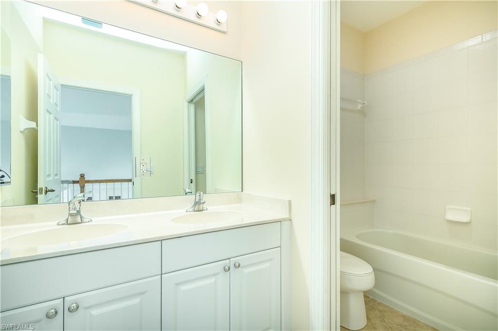 EMERSON SQUARE - Residential