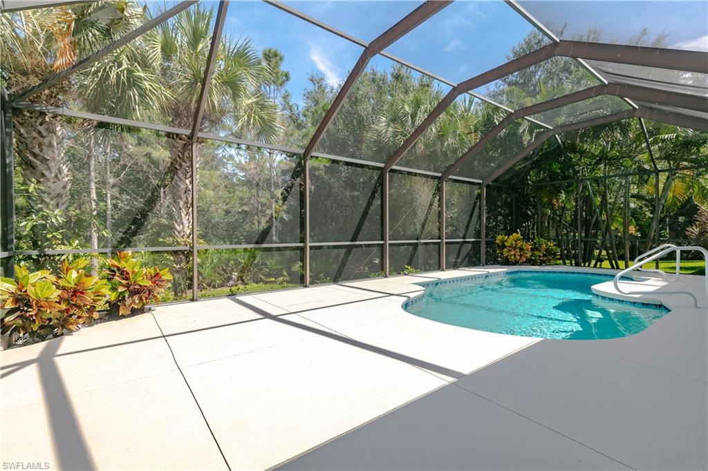 EMERSON SQUARE - Residential