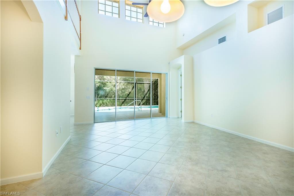 EMERSON SQUARE - Residential