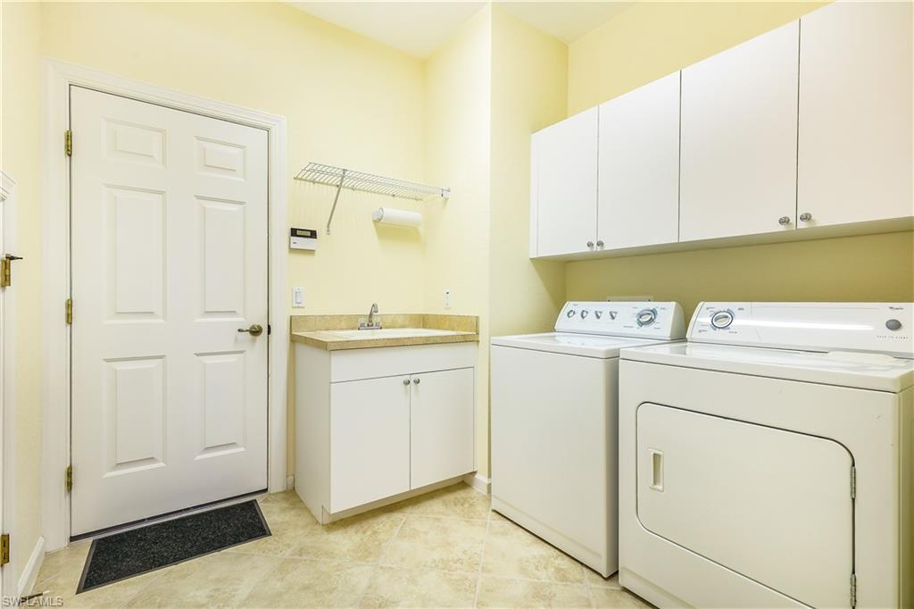 EMERSON SQUARE - Residential