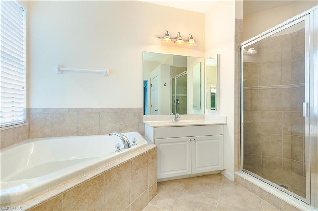 EMERSON SQUARE - Residential