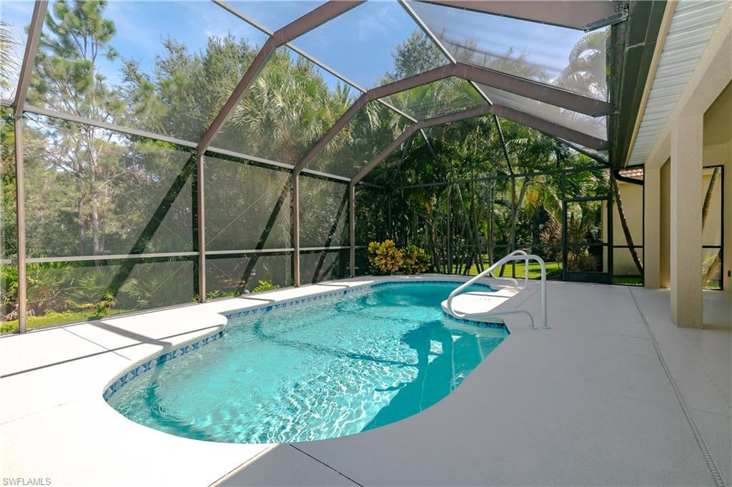 EMERSON SQUARE - Residential