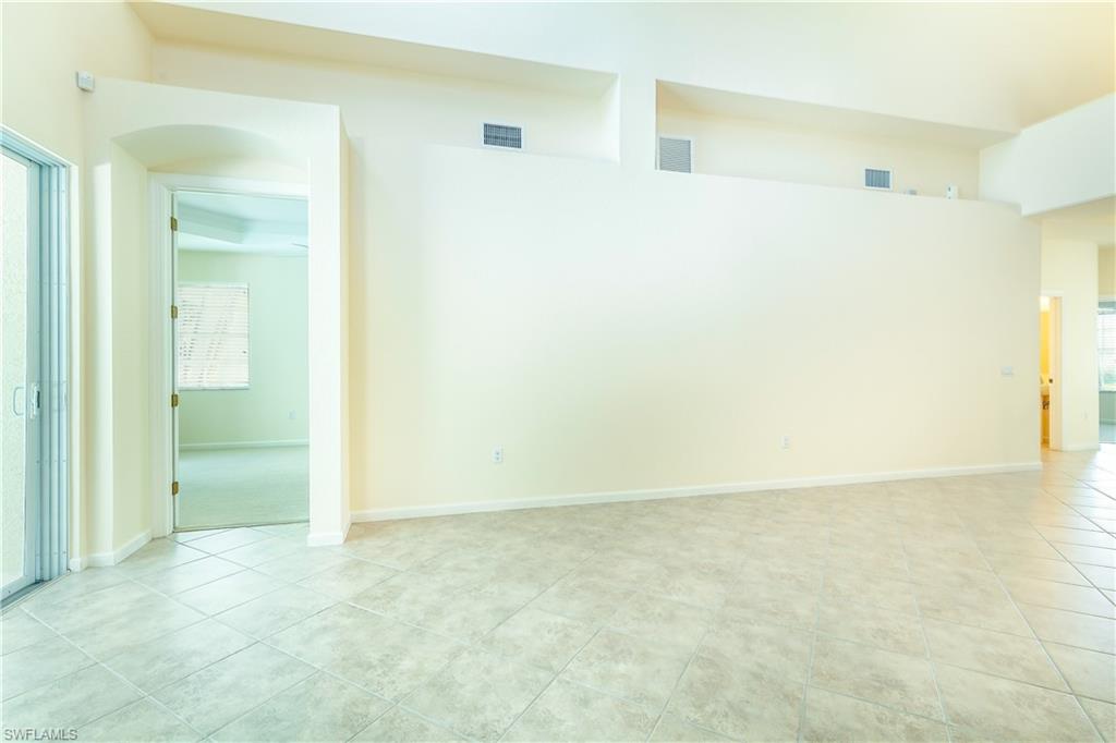 EMERSON SQUARE - Residential