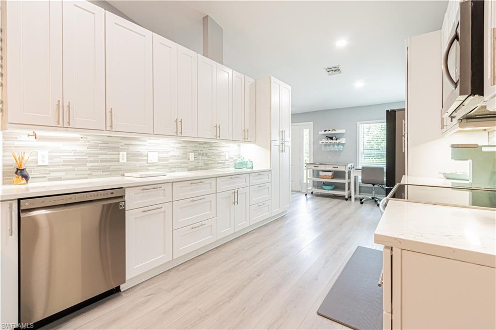 GOLDEN GATE ESTATES - Residential