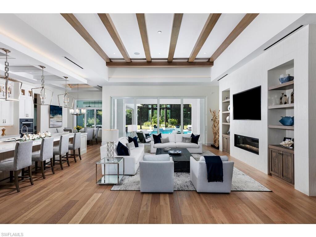 PINE RIDGE - Residential