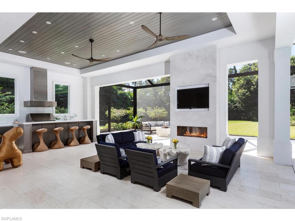 PINE RIDGE - Residential