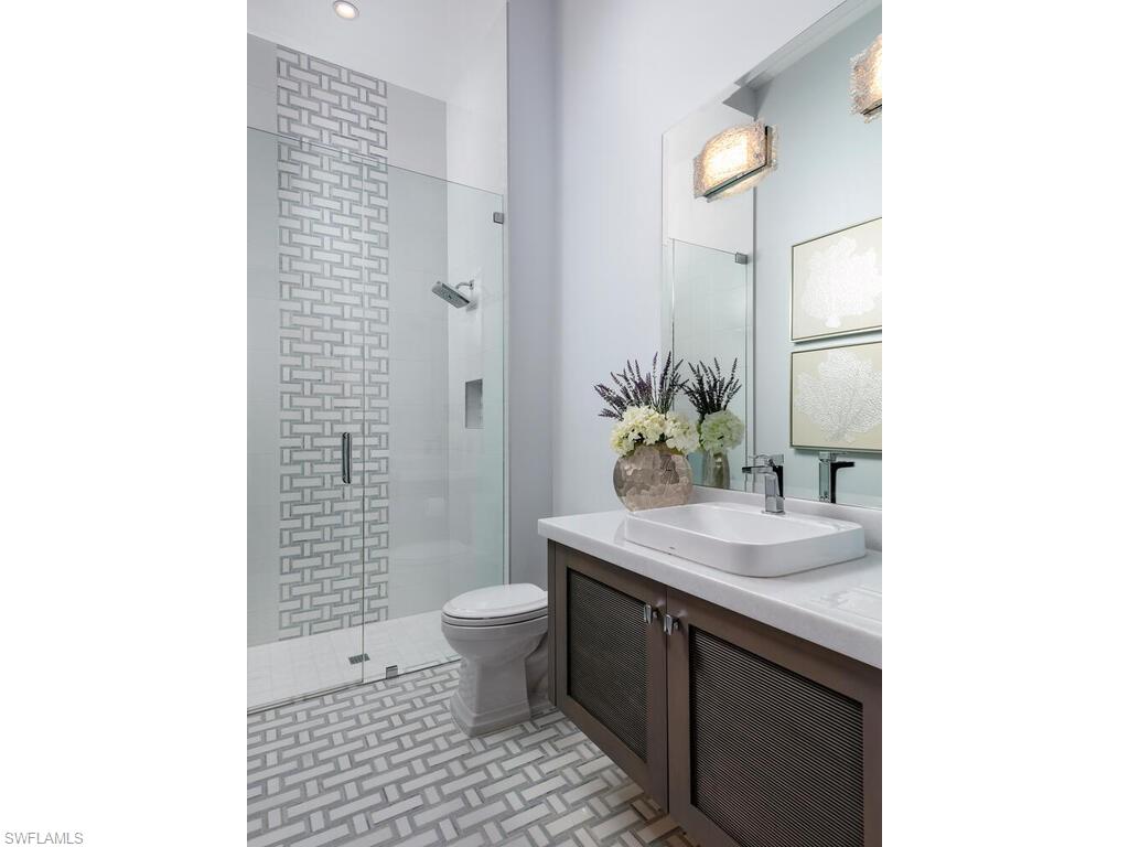 PINE RIDGE - Residential