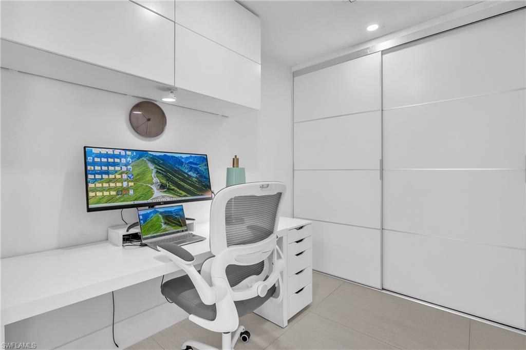 BRIDGE WAY VILLAS - Residential