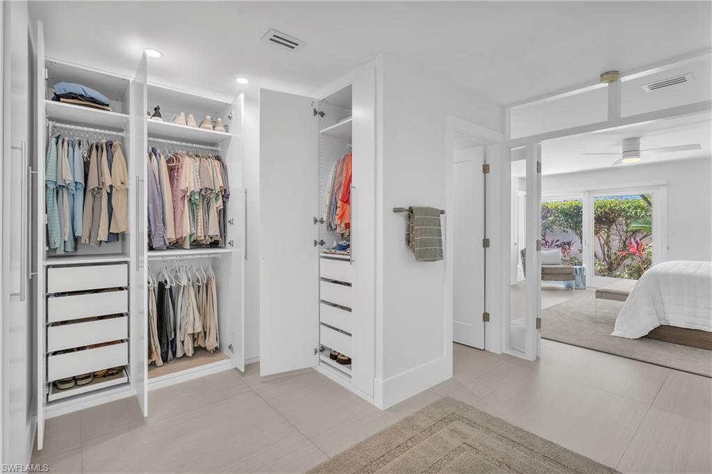 BRIDGE WAY VILLAS - Residential