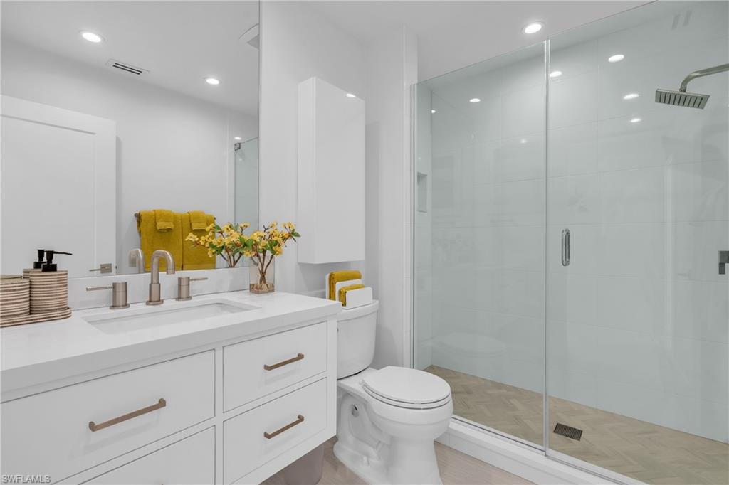 BRIDGE WAY VILLAS - Residential