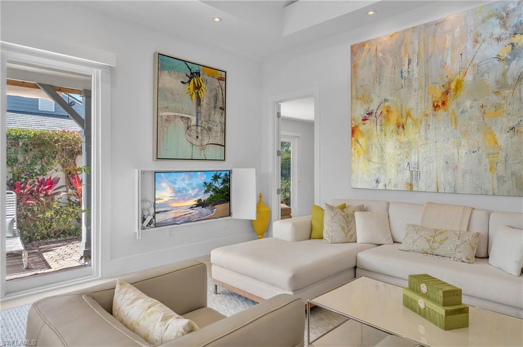 BRIDGE WAY VILLAS - Residential