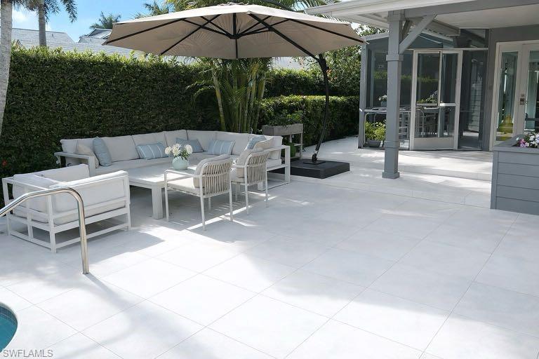 BRIDGE WAY VILLAS - Residential