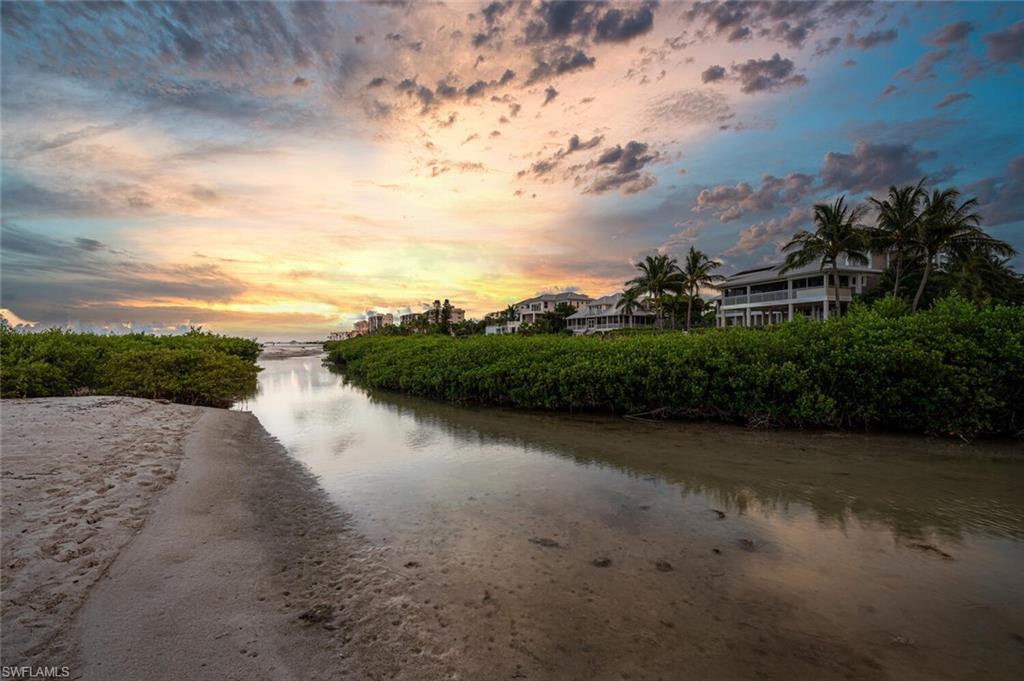 LAGUNA SHORES - Residential