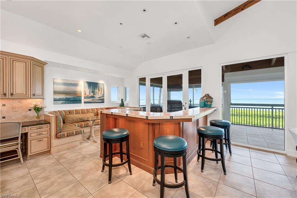 LAGUNA SHORES - Residential