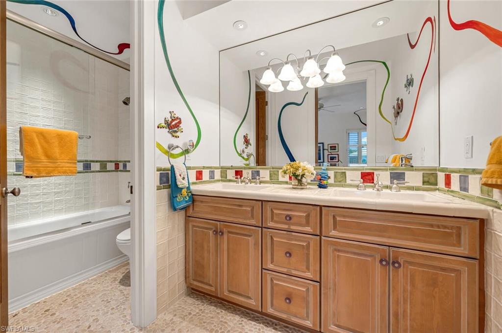 LAGUNA SHORES - Residential