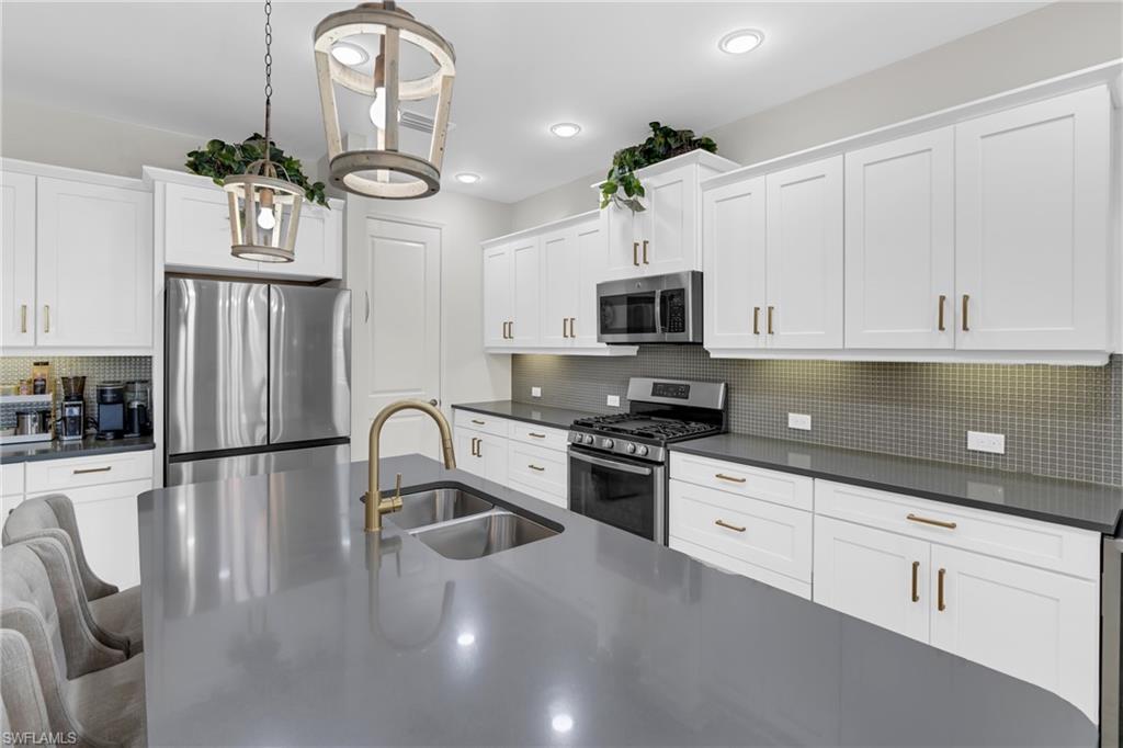 CYPRESS WALK - Residential