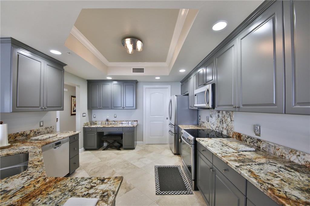 HIGH POINT PLACE - Residential