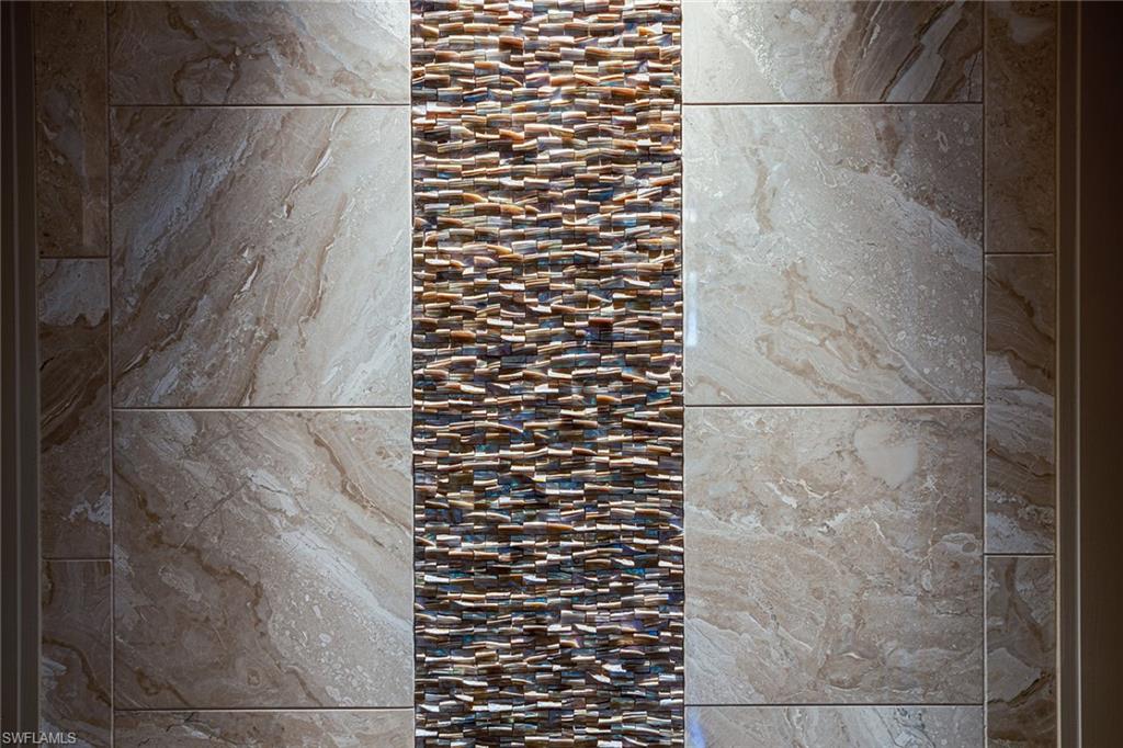 ROOFTOPS ON FOURTH - Residential