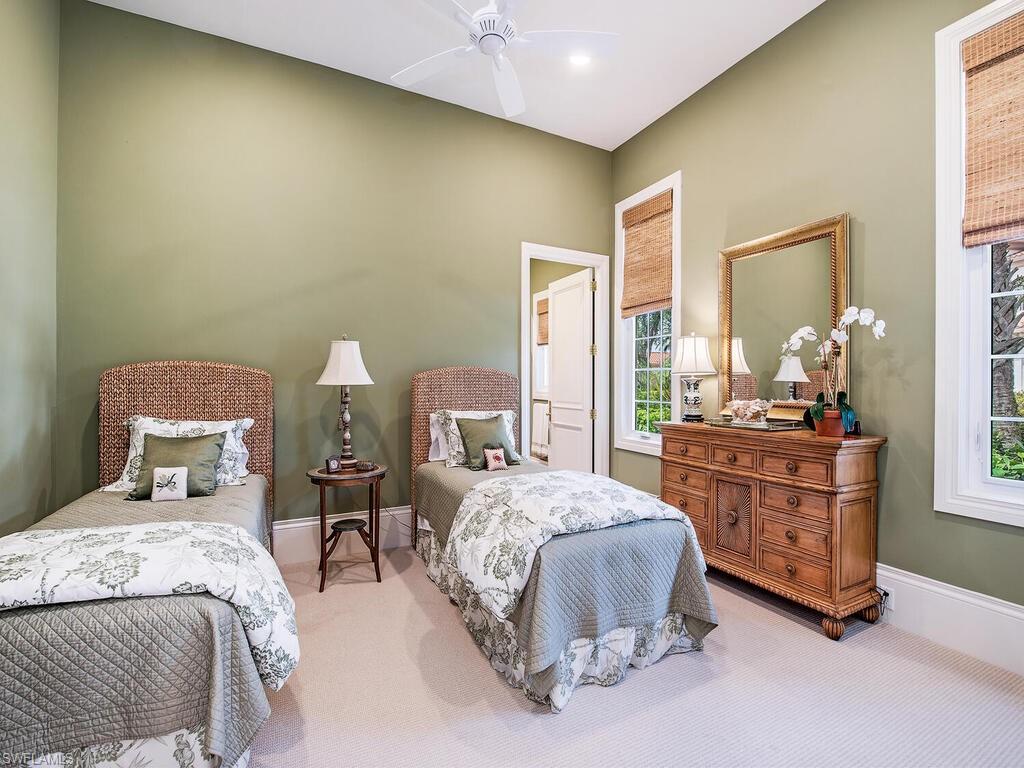 ISLA VISTA - Residential